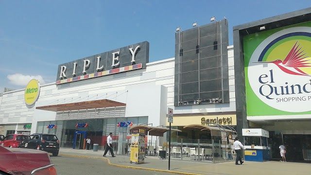 el Centro Comercial El Quinde